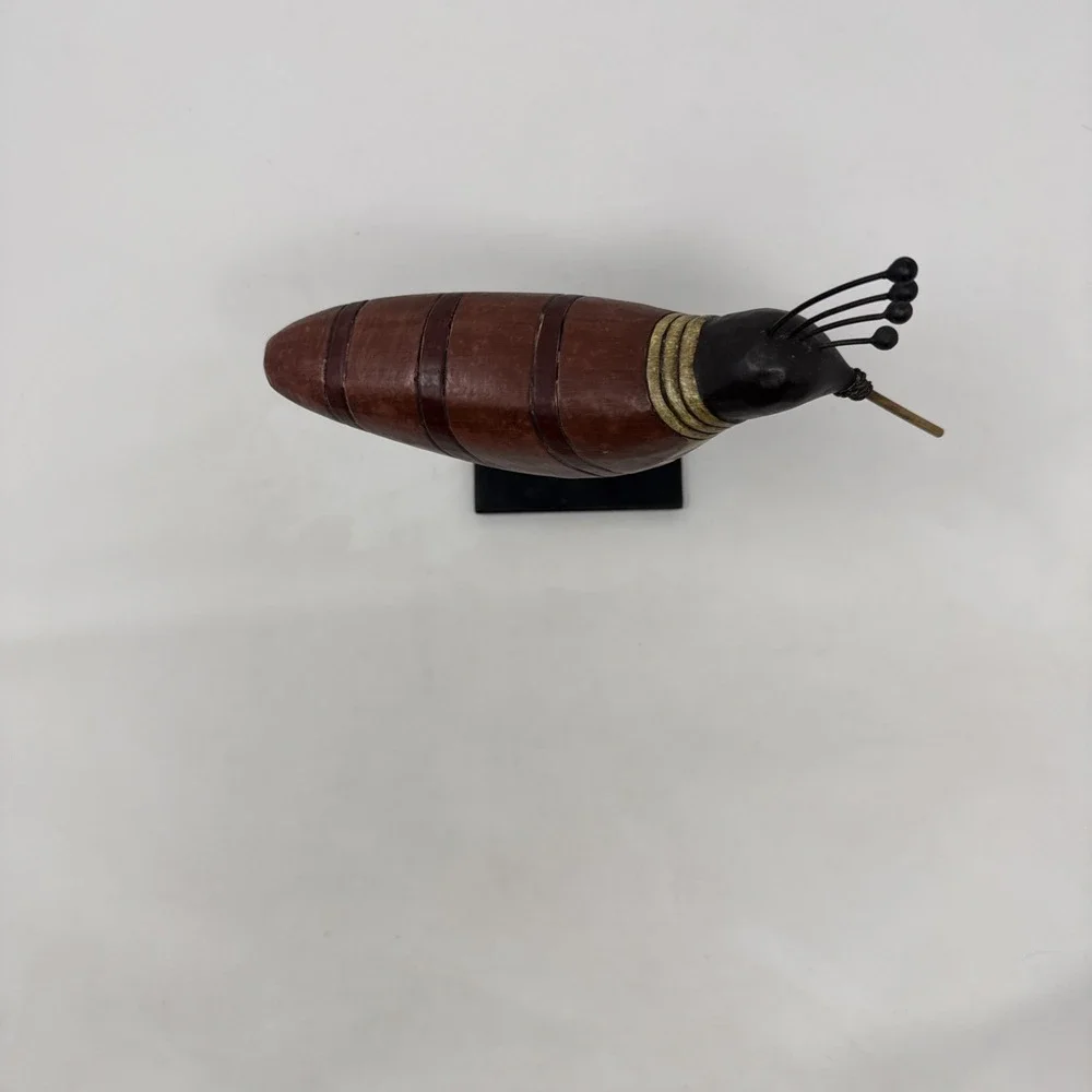 Pier 1 Imports Handmade‎ Wooden Bird Figurine on Metal Rod Stand 9